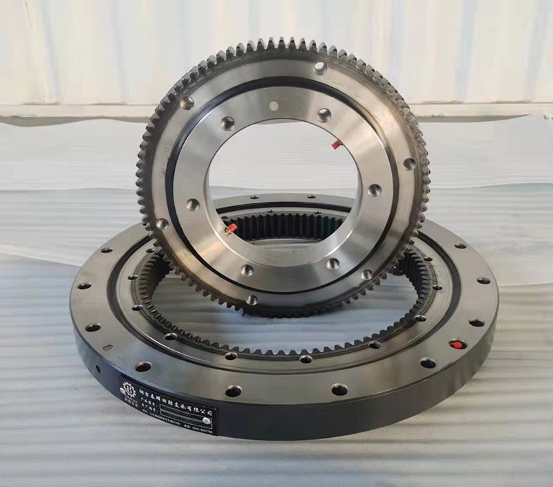 挖掘機回轉(zhuǎn)支承技術數(shù)據(jù)